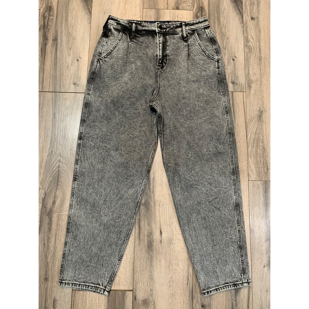 Hollister Women’s 5L Ultra High-rise Mom Jeans W 27 L29 Pleaded Black Acid Wash